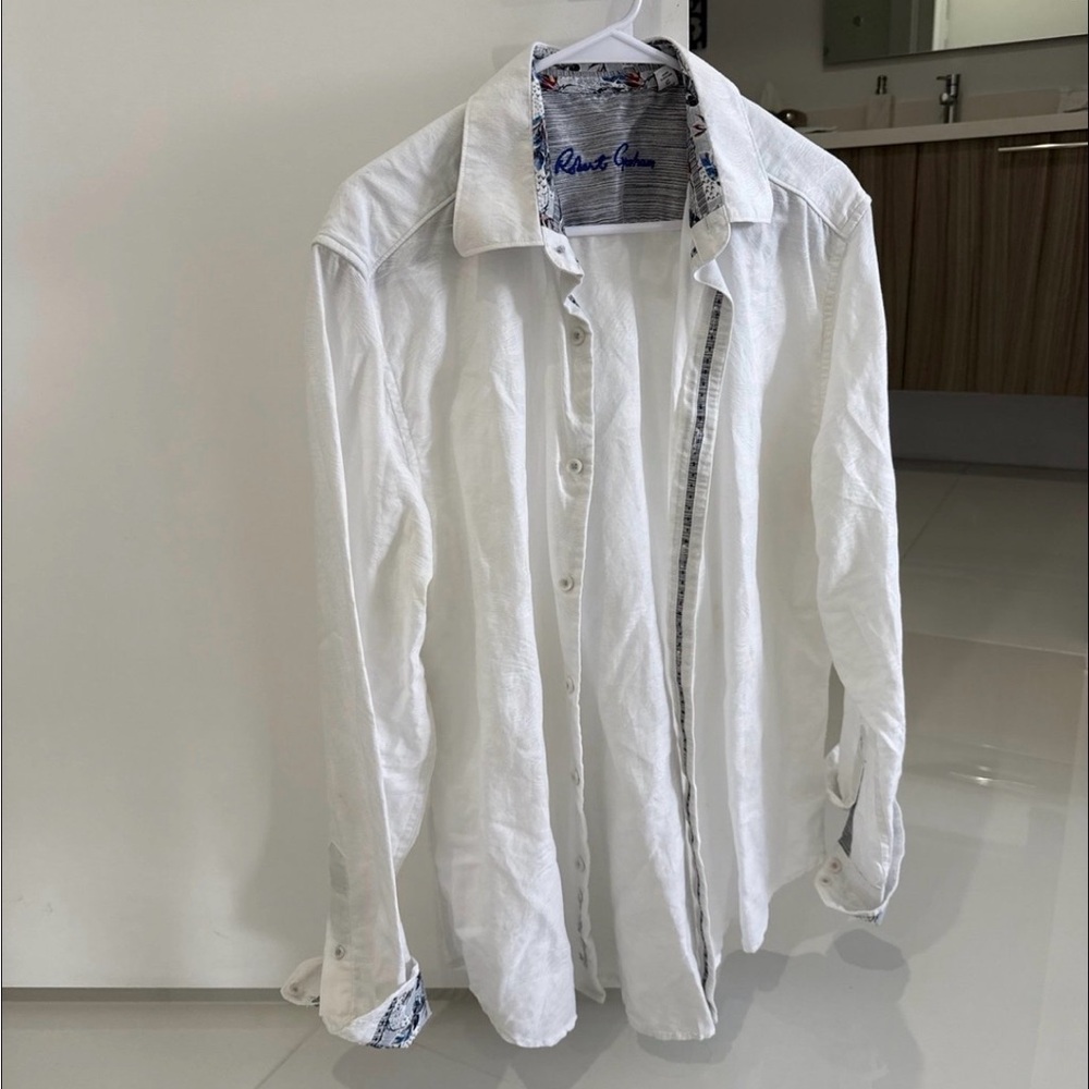 Robert Graham Classic White Button Down Shirt